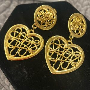 Vintage Matte Gold Leslie Block Heart Drop Clip on Earrings-Boutique